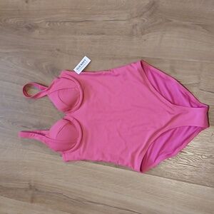 XS Old Navy one piece swim suit